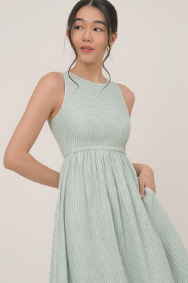 Kaesie Gingham Pocket Midi Dress