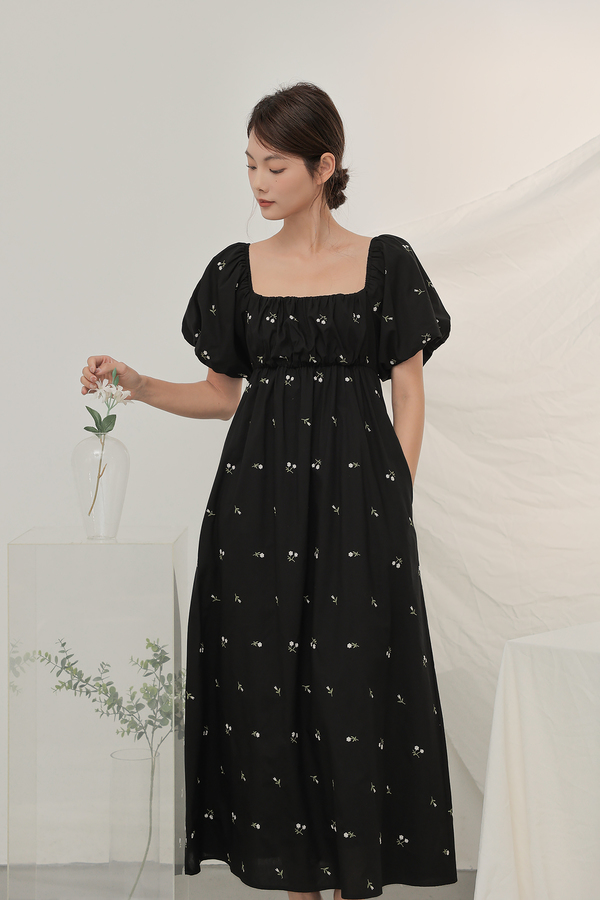 Thyme Embroidered Puff Sleeve Maxi