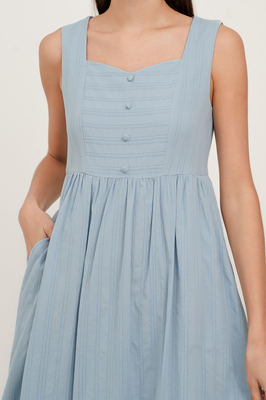 Vernelle Sweetheart Midi Dress