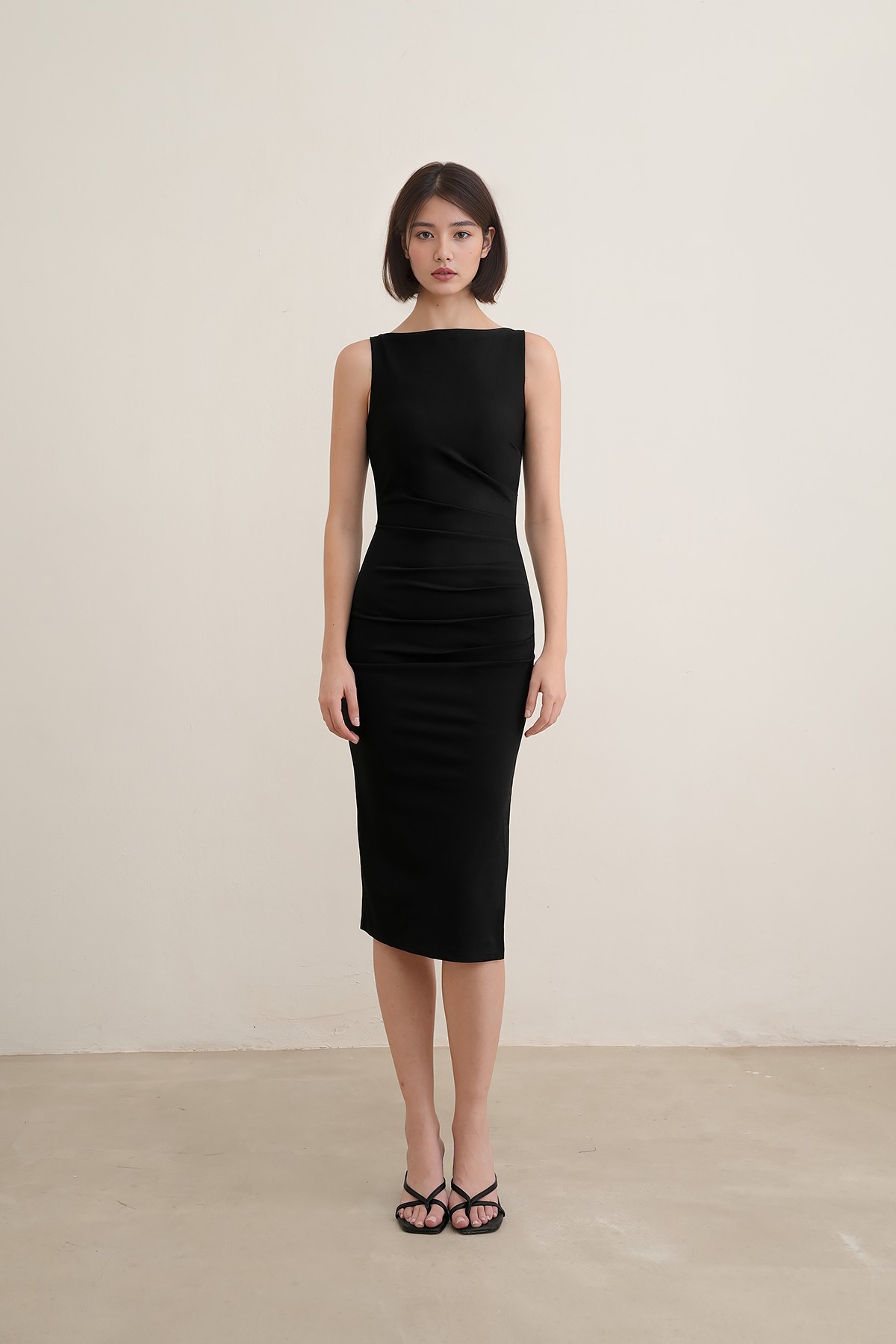 Kynd Padded Boat Neck Midi Dress