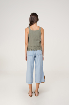 Amanda Broderie Top
