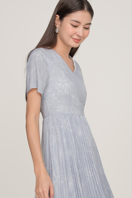 Bluebell Sleeve Pleated Midi Dress