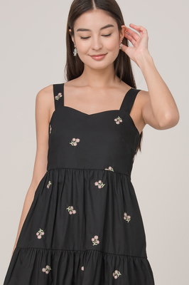 Alys Embroidered Sweetheart Pocket Dress