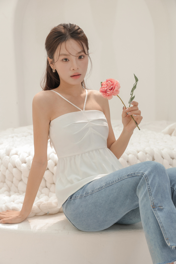 Tevia Halter Neck Top