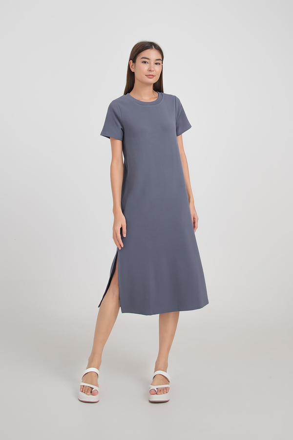 Manhattan Slit Ribbed Midi Dress