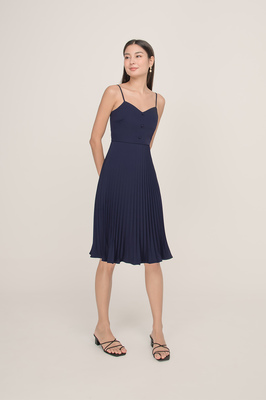 *Defect* Shery Sweetheart Pleated Midi Dress