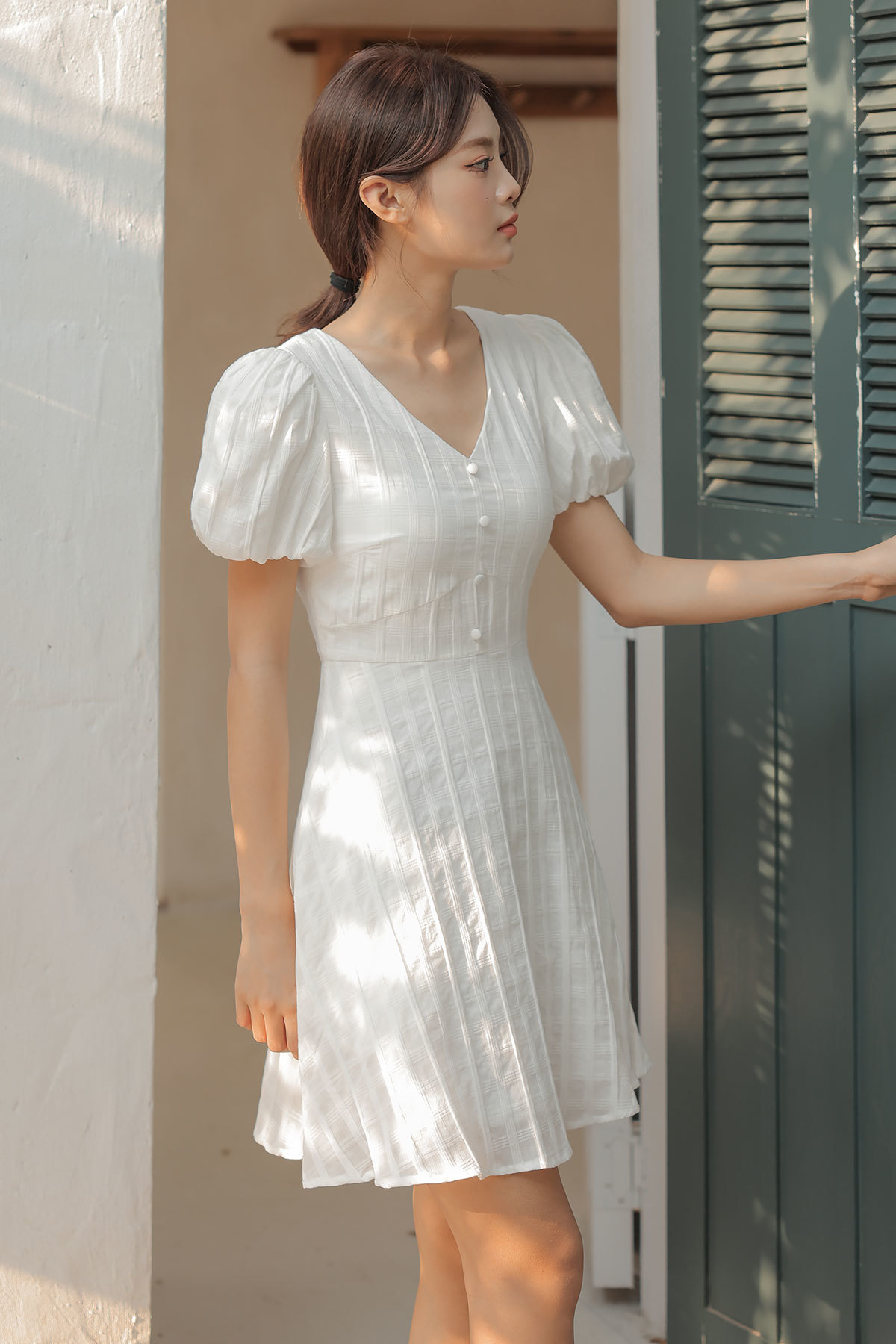 textured puff sleeve dress