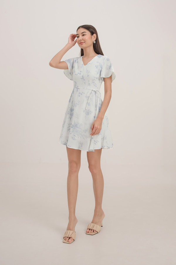 Wallpaper Flutter Sleeve Dress